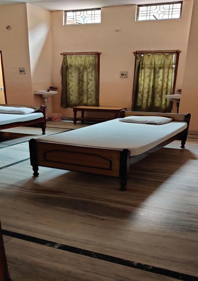 Hotel Krishan Kanhiya Jaunpur المظهر الخارجي الصورة